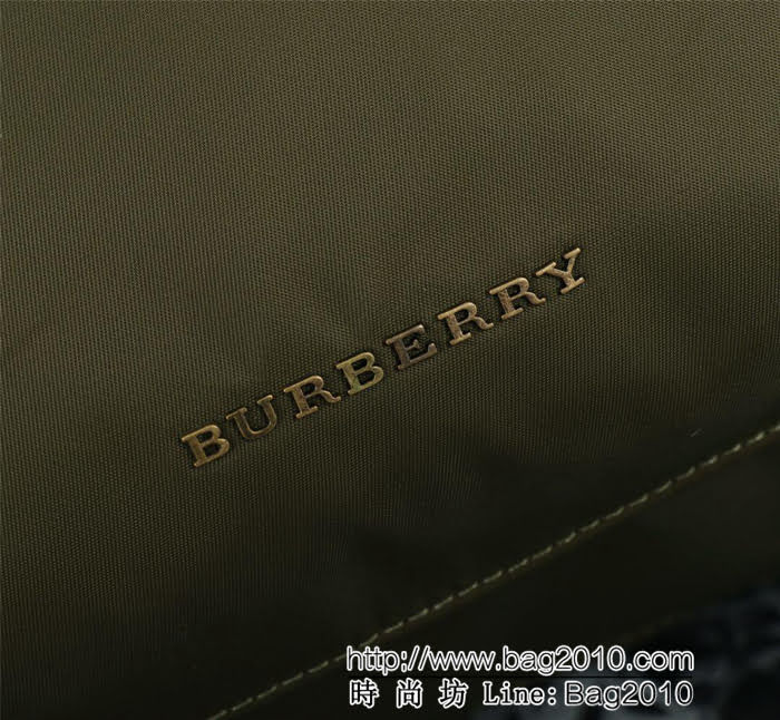 BURBERRY巴寶莉 The Rucksack 男士中號軍旅背包 防雨功能 4791  Bhq1302